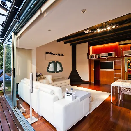 Watermelon - Modernist Terrace Flat I Apartment